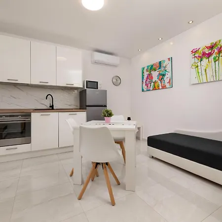 Jana Appartement *