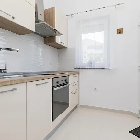 Jana Apartman Salatic