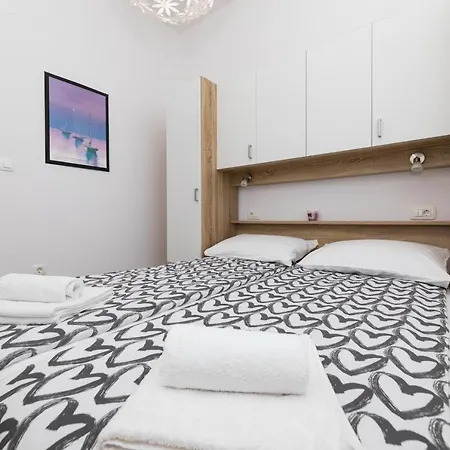 Jana Apartament