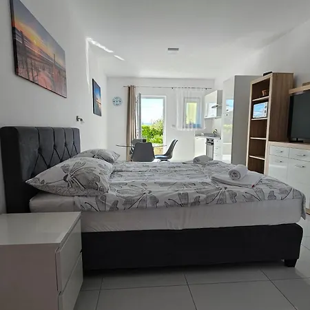 Jana Apartament *